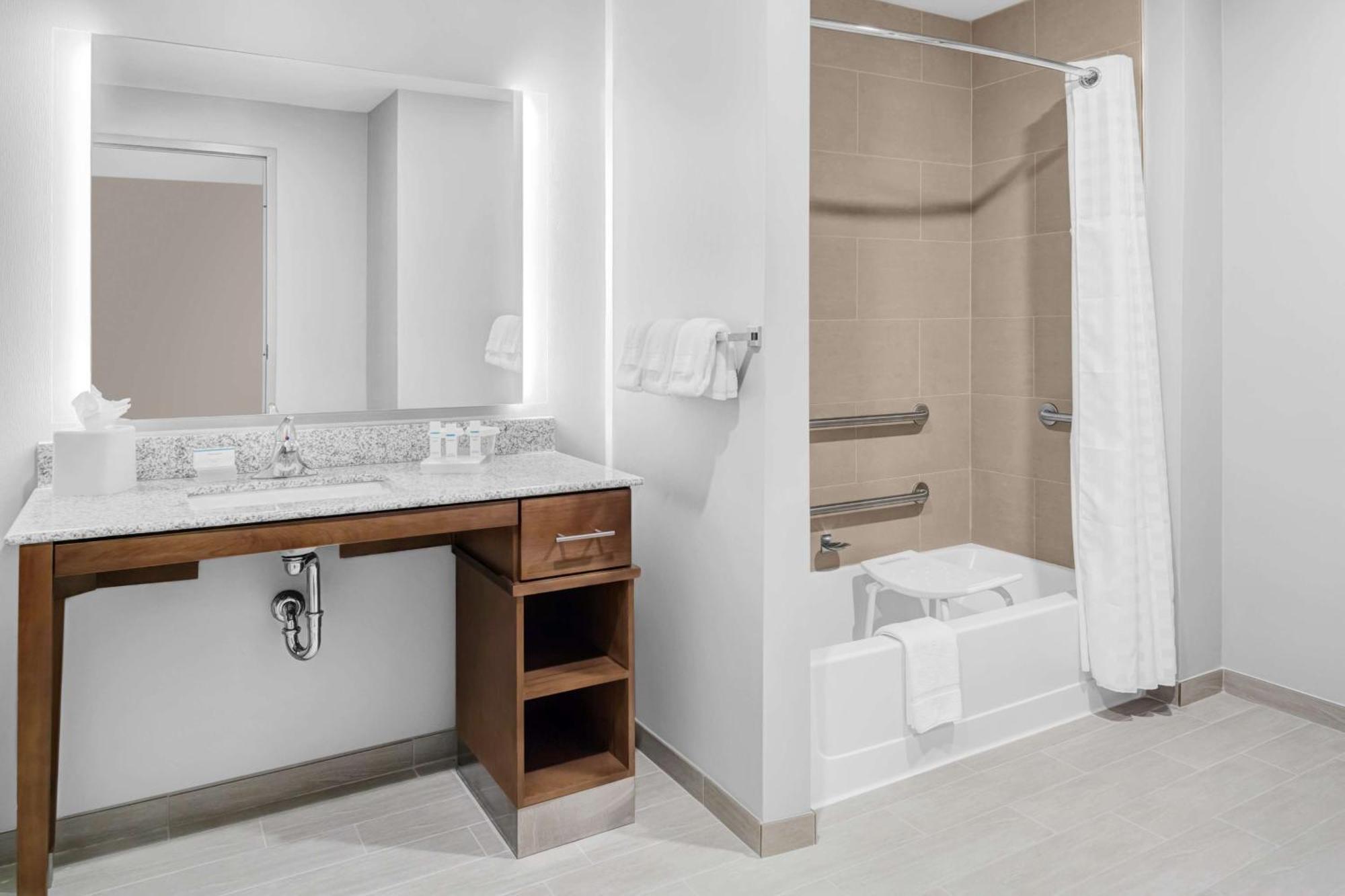 Homewood Suites By Hilton Wauwatosa Milwaukee Εξωτερικό φωτογραφία